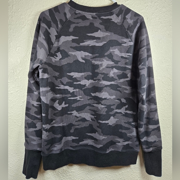 ATHLETA Triumph Black Camo Printed Crewneck Sweatshirt- Women’s Size Medium - Picture 5 of 9